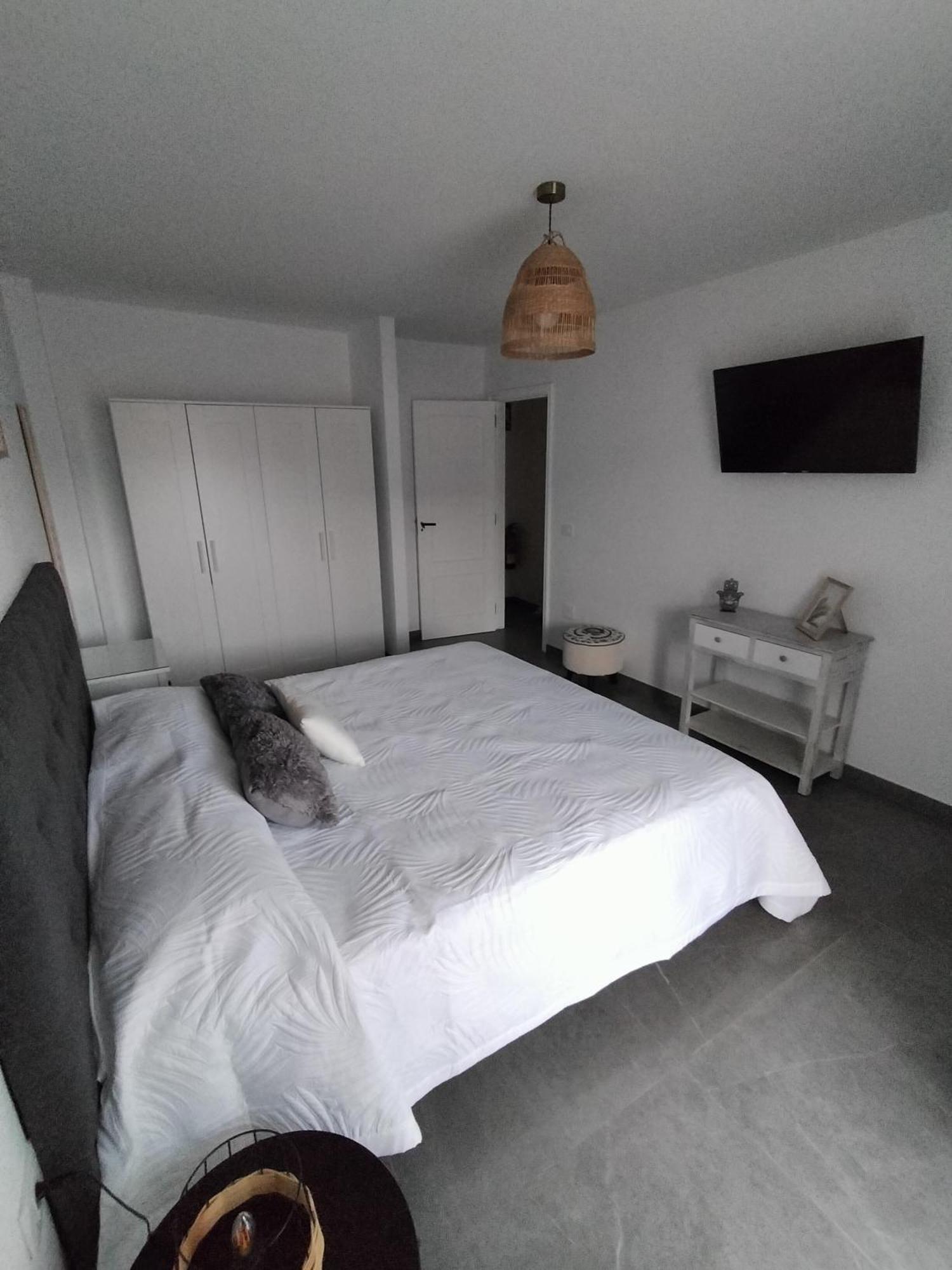 Caletillas Black 1º Linea Playa & Piscina & Wifi Apartment Candelaria